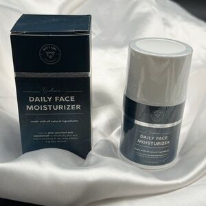 Gentlemen’s Daily Face Moisturizer - Black and White